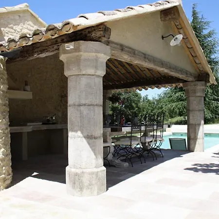 Villa Charming 18th Century Luberon Estate